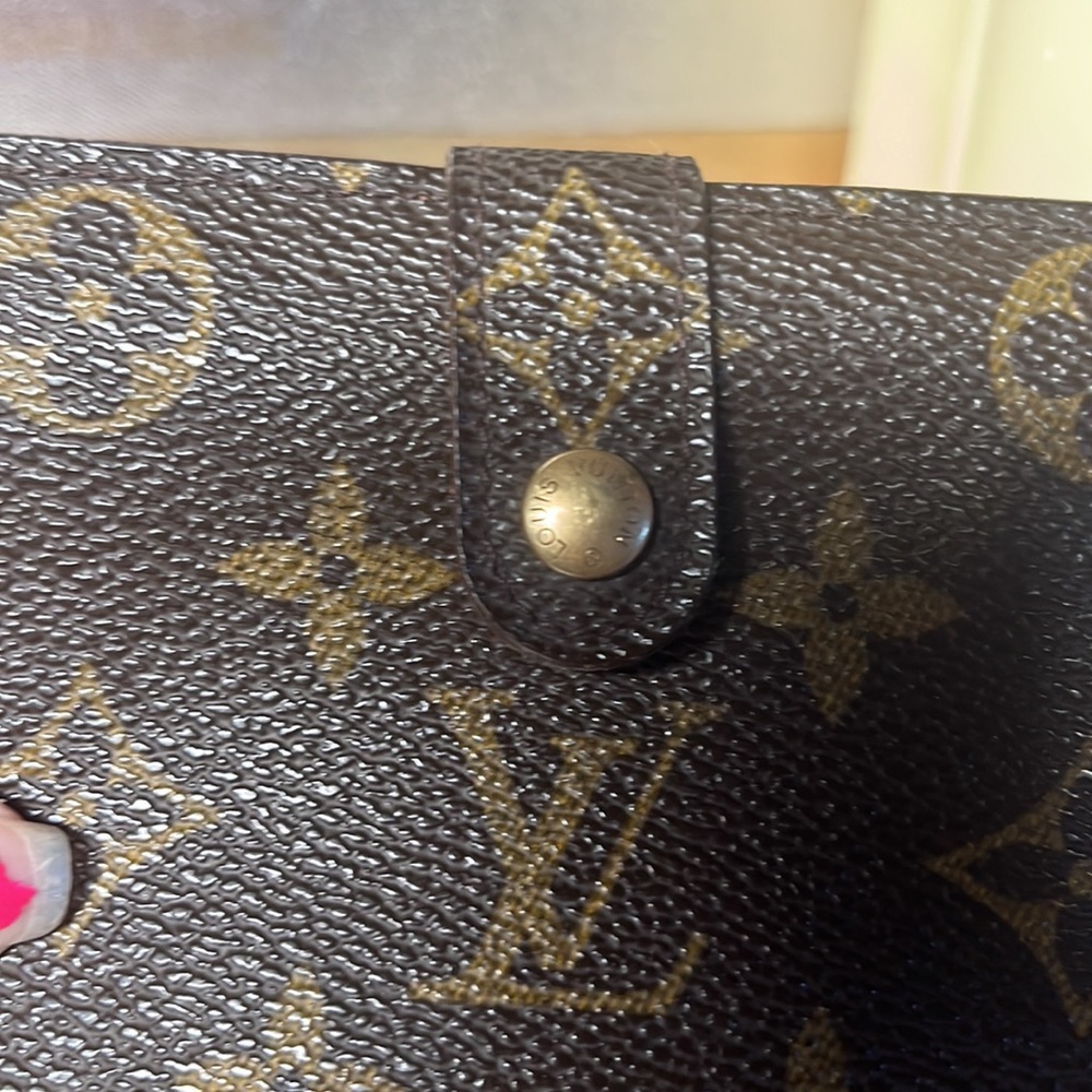 ♥️ HOST PICK♥️ Louis Vuitton Vintage Monogram Viennois KissLock Wallet - Picture 12 of 13
